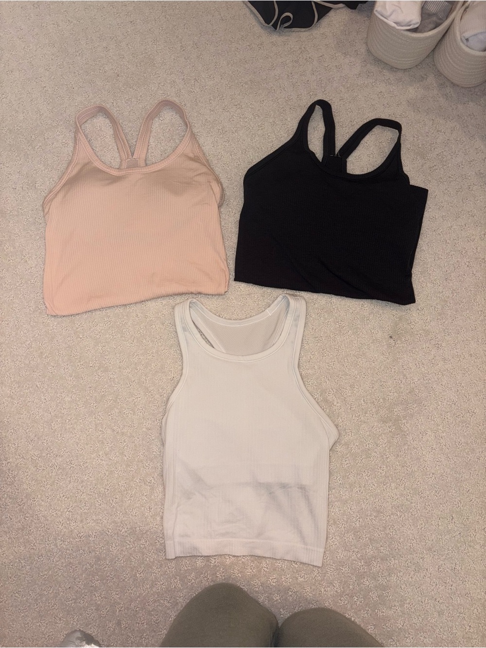 Lululemon bundle tank tops
